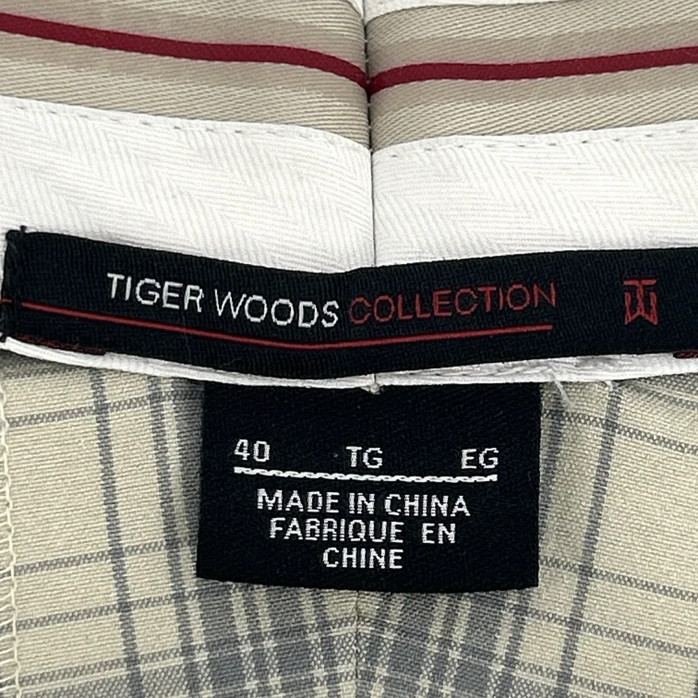 Nike Tiger‎ Woods Collection Shorts 40 Beige Plaid Flat Front Golf